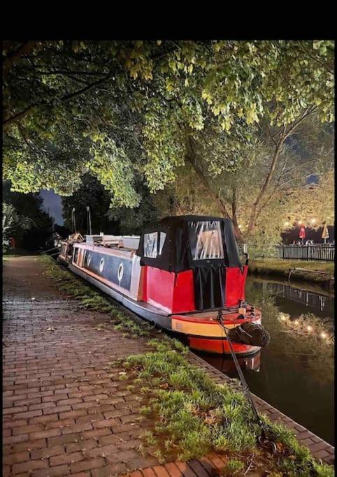 Hidden Gem Canal Facing Retreat With Lovely Walks Hopwas ภายนอก รูปภาพ