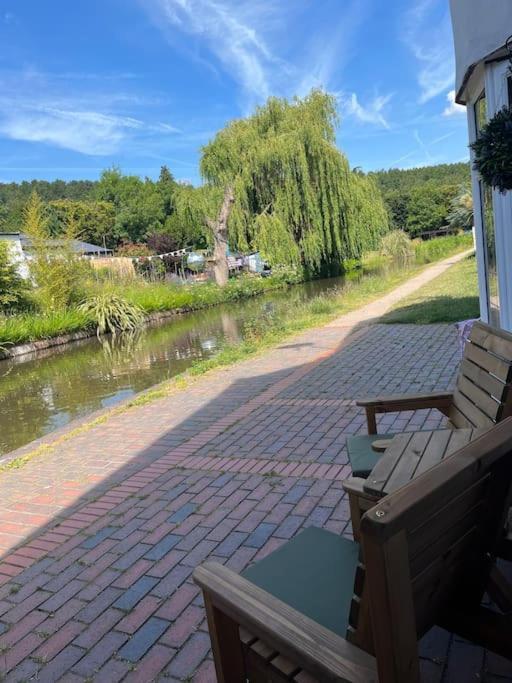Hidden Gem Canal Facing Retreat With Lovely Walks Hopwas ภายนอก รูปภาพ