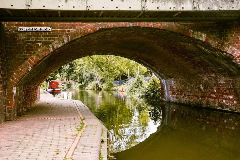 Hidden Gem Canal Facing Retreat With Lovely Walks Hopwas ภายนอก รูปภาพ